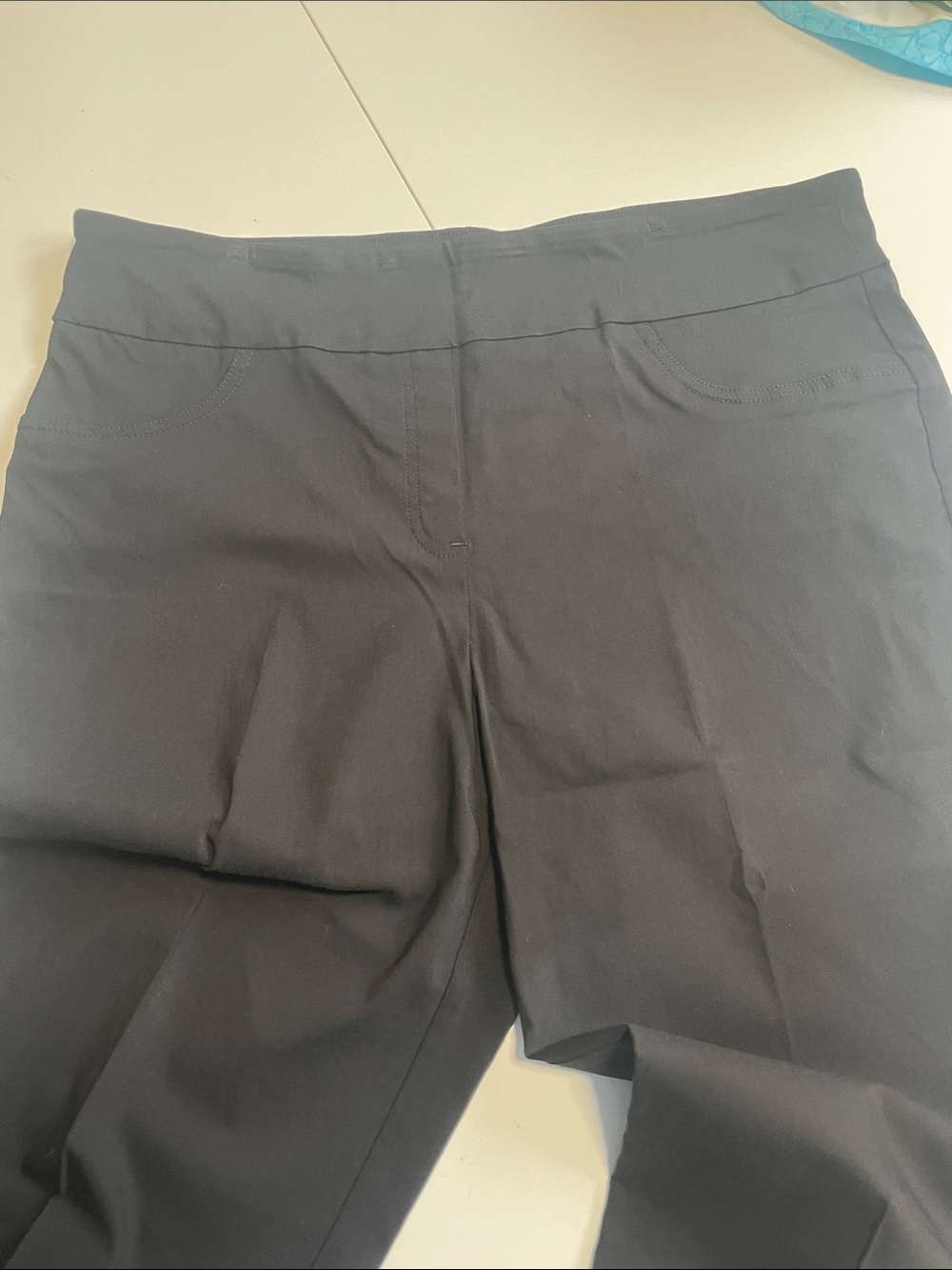 Ruby Rd. Black Capri Pants - Picture 3 of 5
